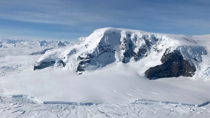 antartida-monte-balfour