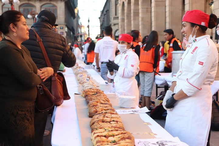 ROSCA DE REYES PLAZA DE ARMAS 1