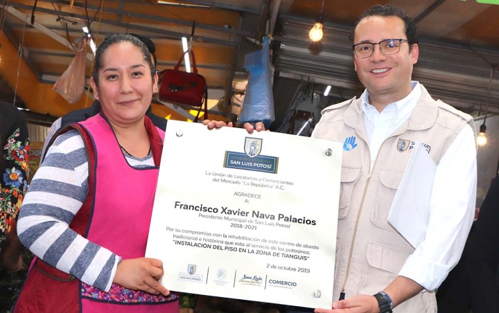 ENTREGA DE PISO EN MERCADO REPUBLICA 2